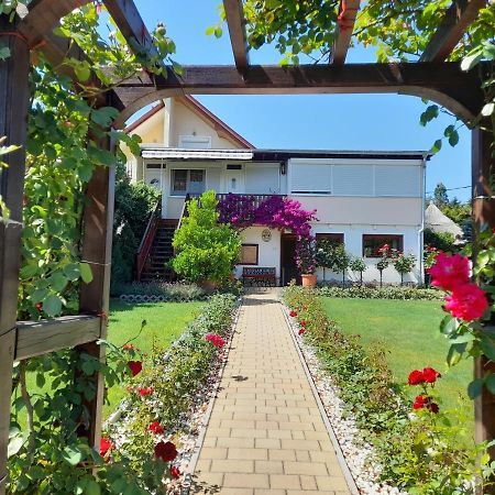 Rózsakert Vendégház Szigliget Exterior foto